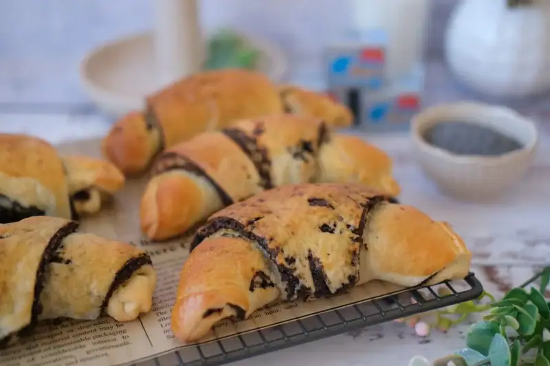 Makové croissanty